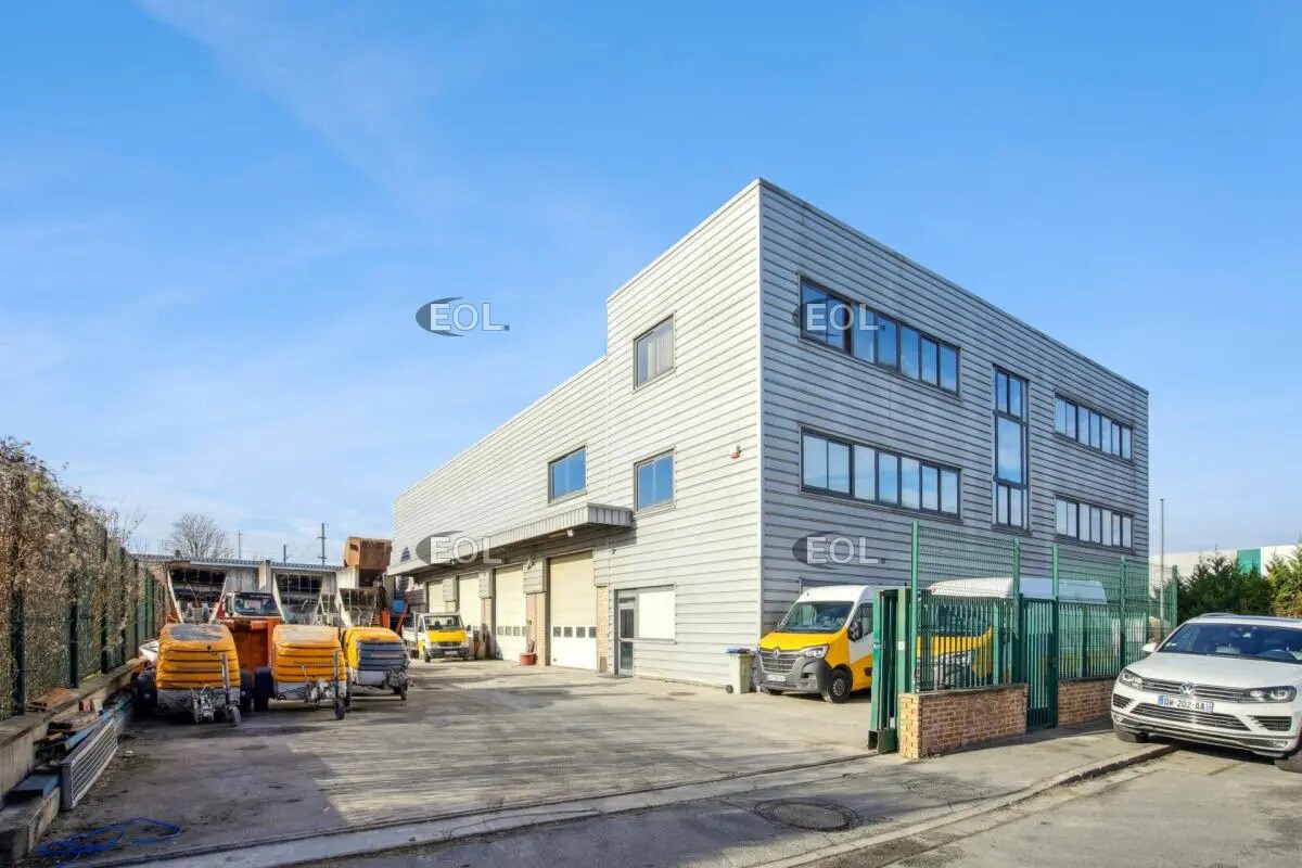 Light Industrial in Carrières-sur-Seine for sale Building Photo- Image 1 of 17