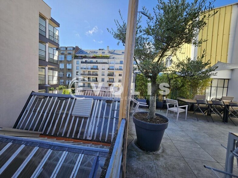 Office in Montrouge to rent - Building Photo - Image 3 of 5