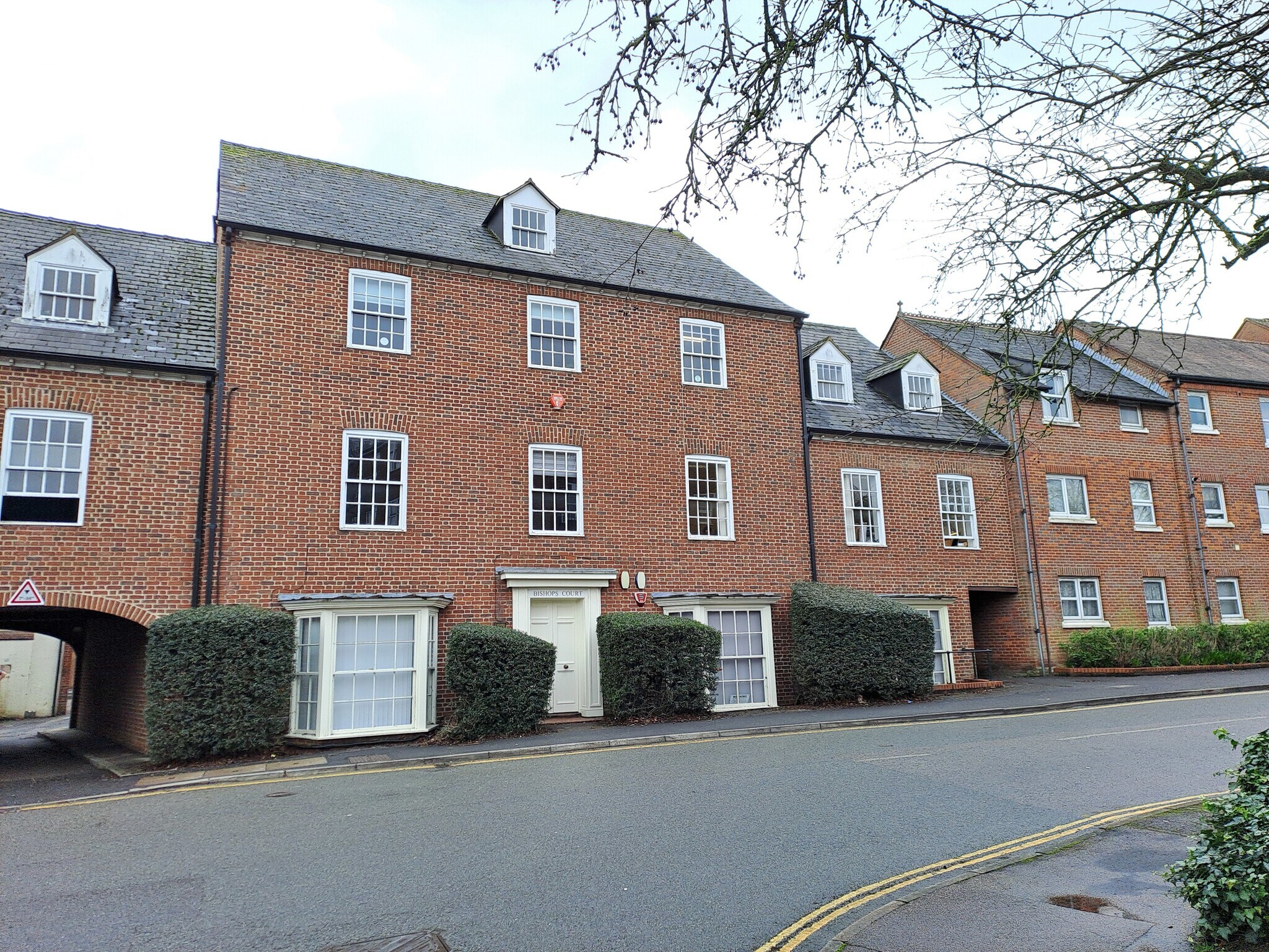 17A The Broadway, Hatfield to rent Primary Photo- Image 1 of 6