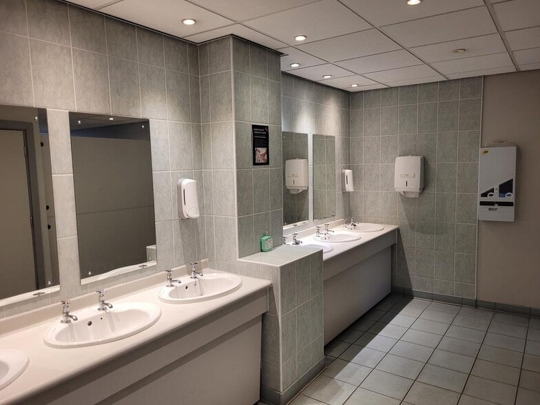 Carlyle Rd, Kirkcaldy to rent - Building Photo - Image 2 of 11