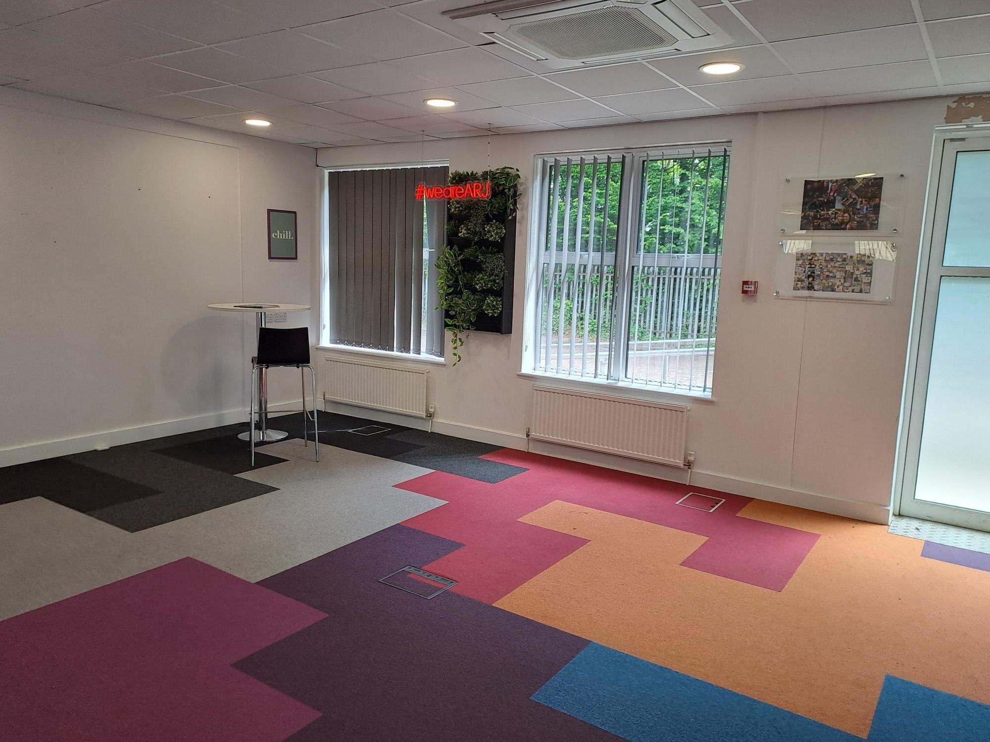 Rutherford Clos, Stevenage to rent Interior Photo- Image 1 of 7