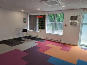 Rutherford Clos, Stevenage to rent Interior Photo- Image 1 of 7