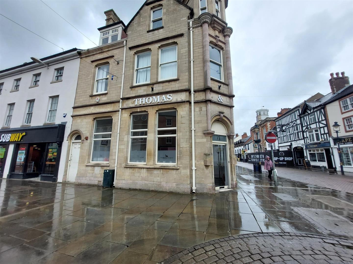 2 High St, Melton Mowbray to rent Building Photo- Image 1 of 23