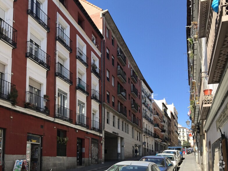 Calle Arganzuela, 14, Madrid, Madrid for rent - Primary Photo - Image 1 of 2