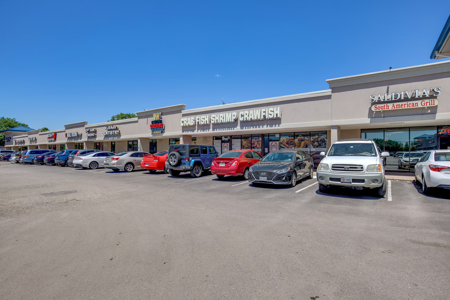 10820-10890 Westheimer Rd, Houston, TX for rent - Building Photo - Image 3 of 8