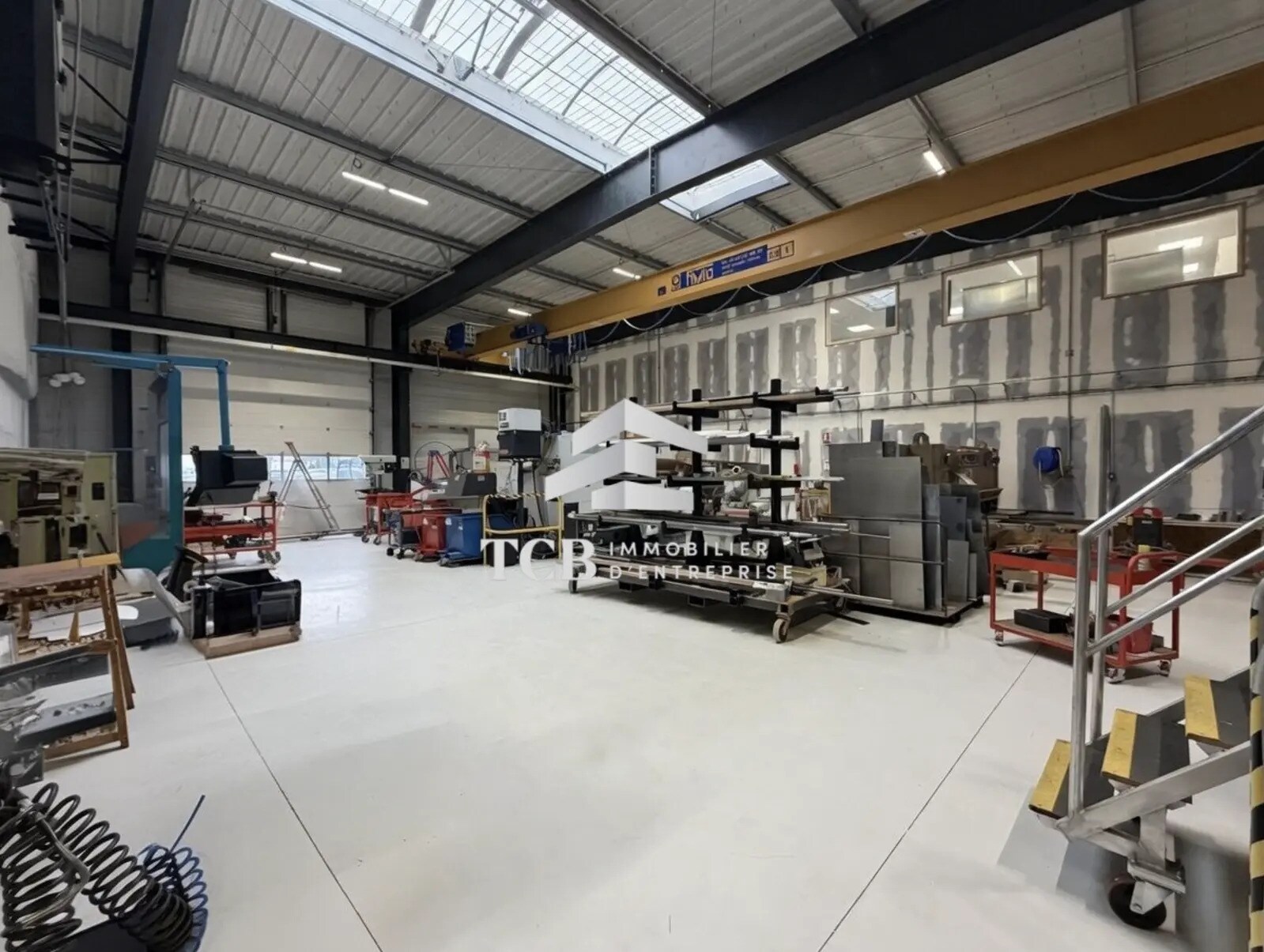 Light Industrial in Saint-Aignan-Grandlieu to rent Interior Photo- Image 1 of 9