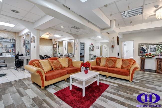 More details for 29A The Broadway, Southall - Retail to Rent