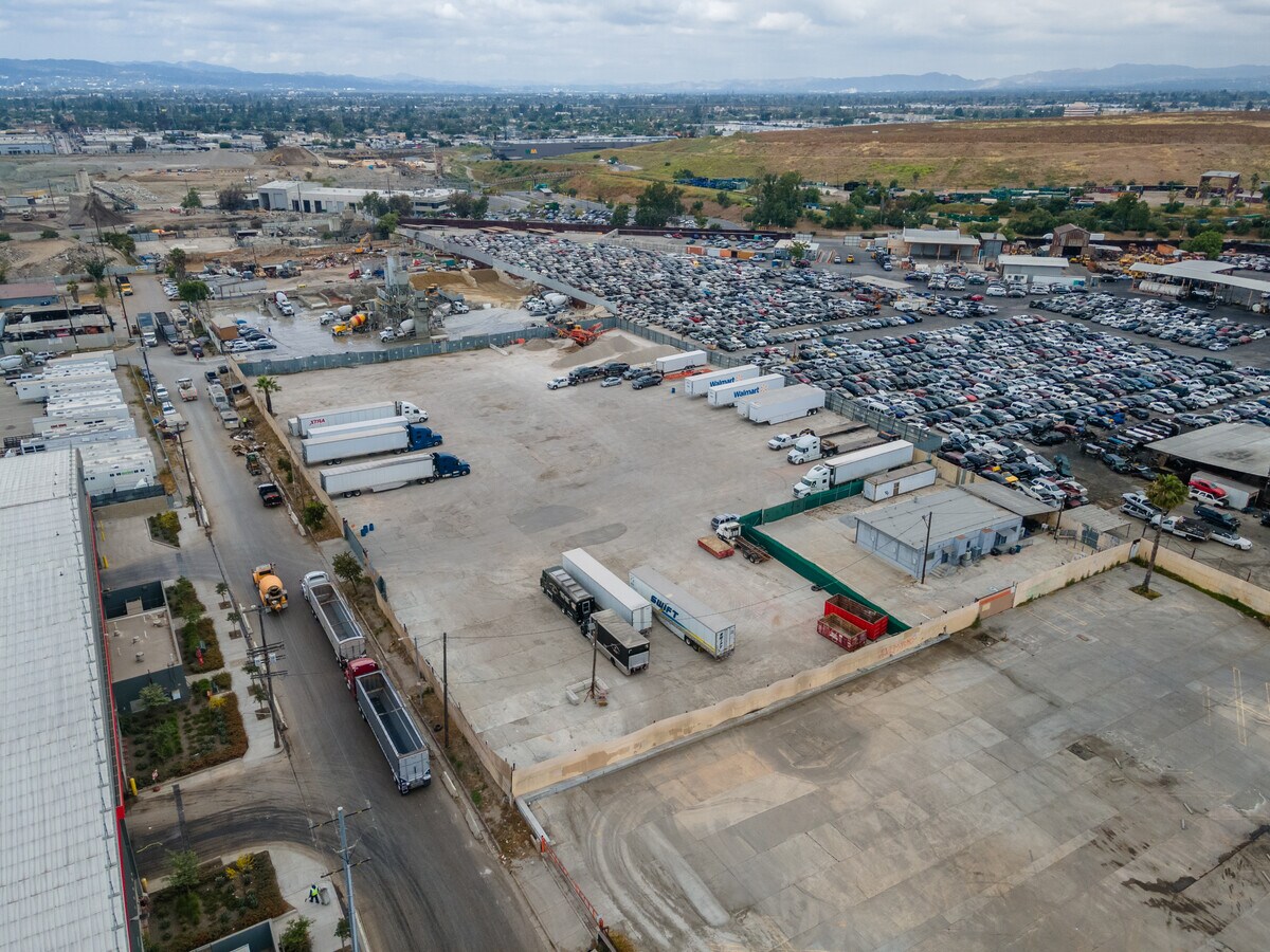 11311 Pendleton St, Sun Valley 91352 M3 Zoning Immediate Occupancy