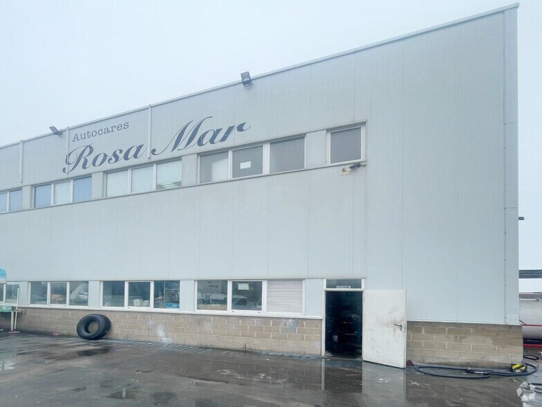 Calle Cobre, 5, Cobeña, Madrid to rent - Primary Photo - Image 1 of 15