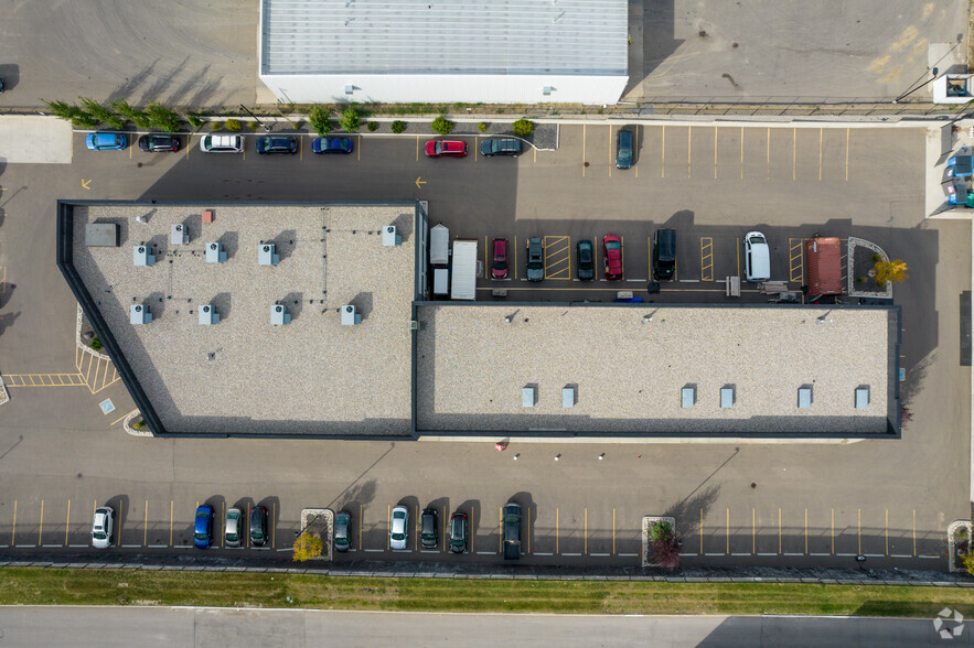 28 Gateway Dr NE, Airdrie, AB for rent - Aerial - Image 3 of 5