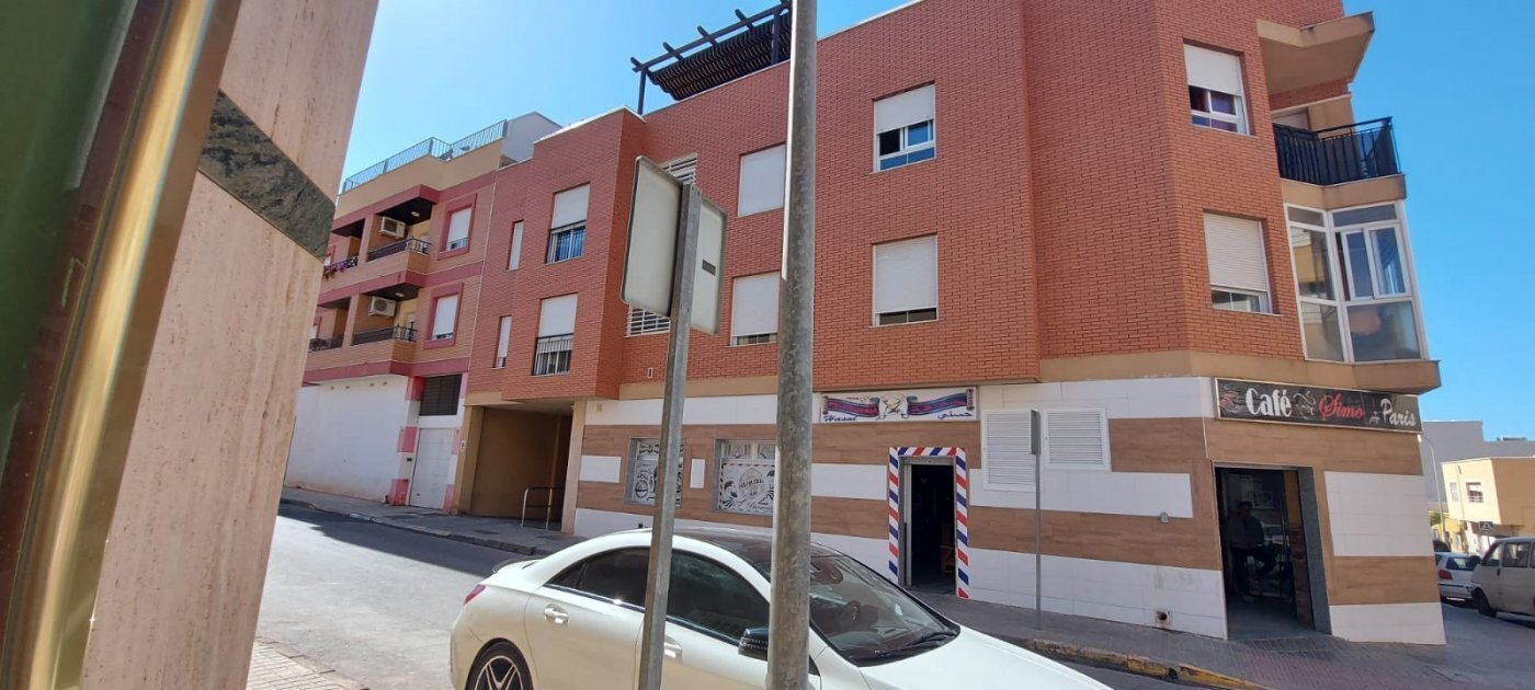Retail in El Ejido, Almería for sale Building Photo- Image 1 of 13