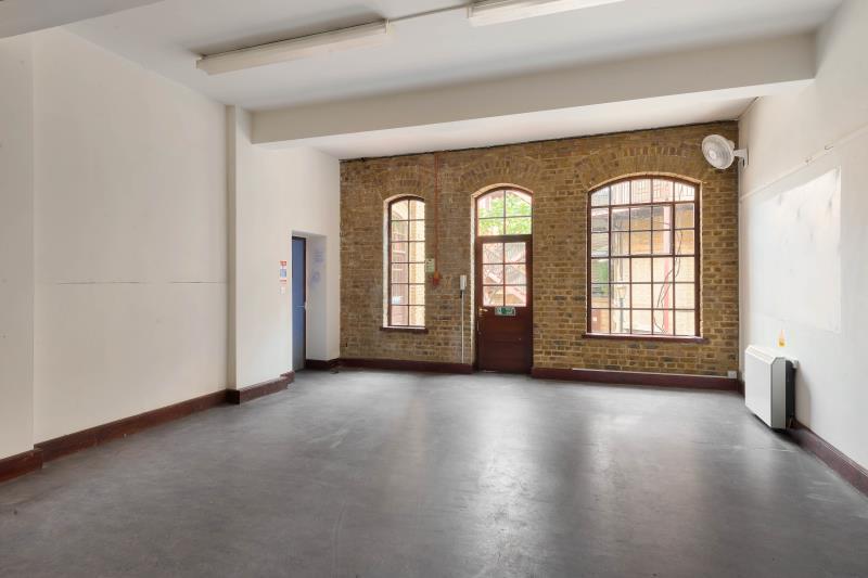 142 Battersea Park Rd, London, LND SW11 4NB - Unit School Premise -  - Interior Photo - Image 1 of 6