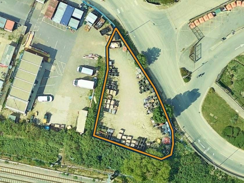 2A Canal Way, London to rent Primary Photo- Image 1 of 4