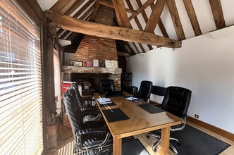 High St, East Grinstead to rent Interior Photo- Image 1 of 1