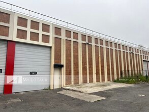 4 Avenue Du Gros Chene, Éragny to rent Building Photo- Image 2 of 5