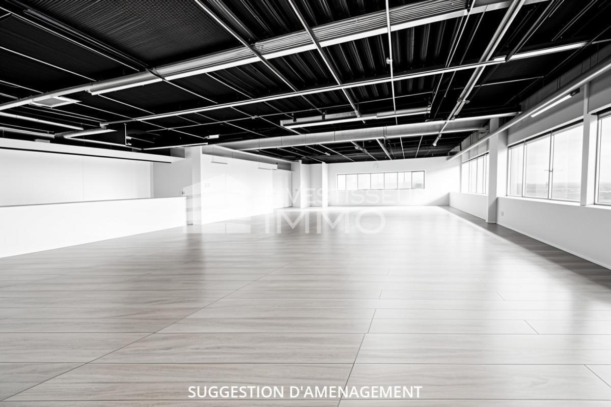 Office in Noisy Le Grand to rent Interior Photo- Image 1 of 3