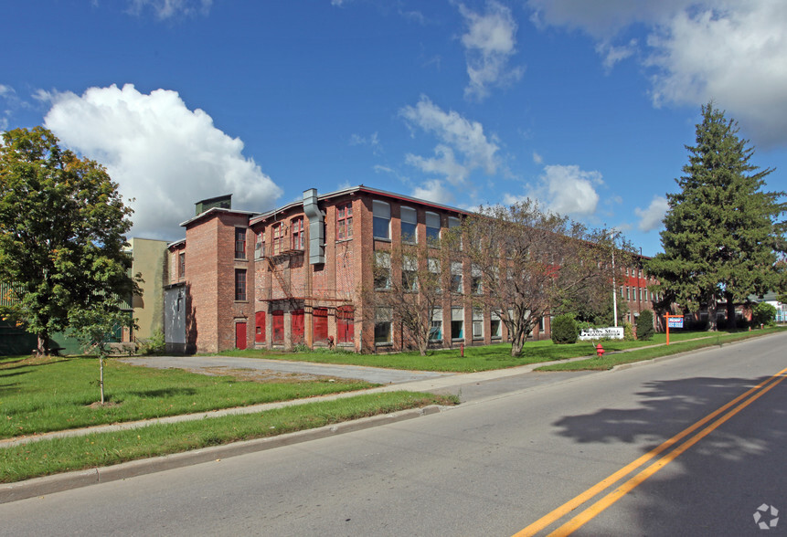 108 N Main St, Sherburne, NY for rent - Building Photo - Image 3 of 3