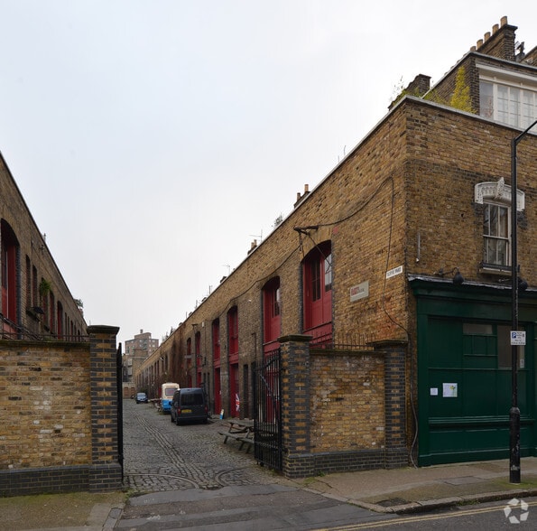 1-12 Iliffe Yard, London to rent - Building Photo - Image 2 of 2