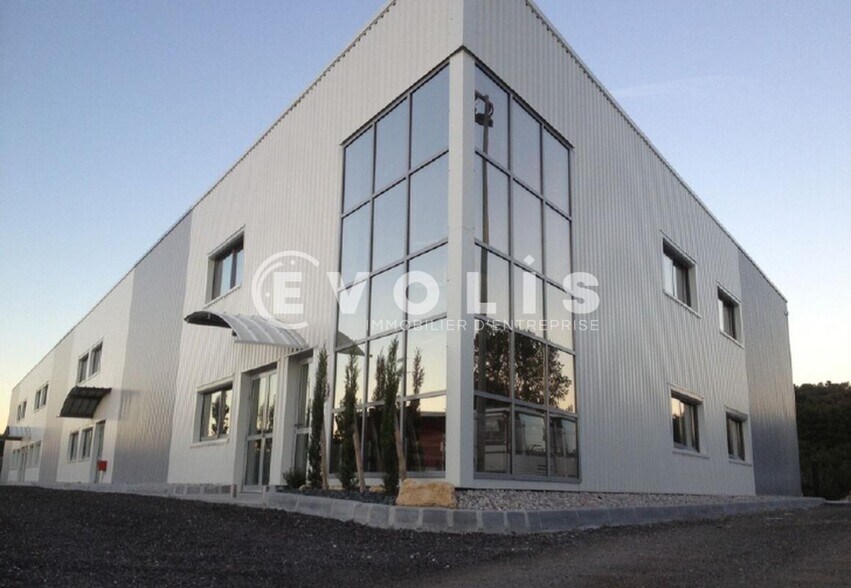 2 Chemin Des Plattes, Vourles to rent - Building Photo - Image 1 of 13