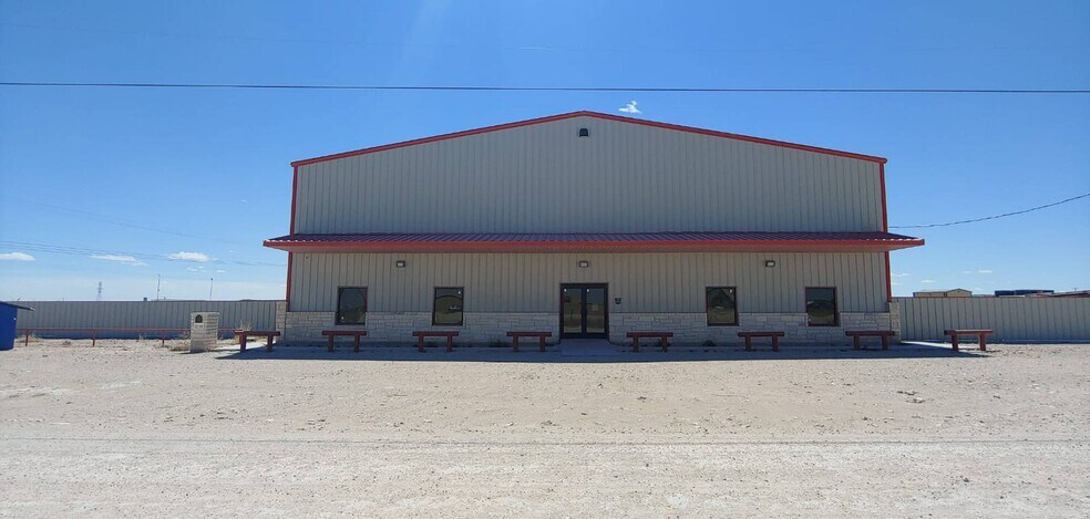 2730 Saybrook Rd, Odessa, TX for rent - Building Photo - Image 2 of 11