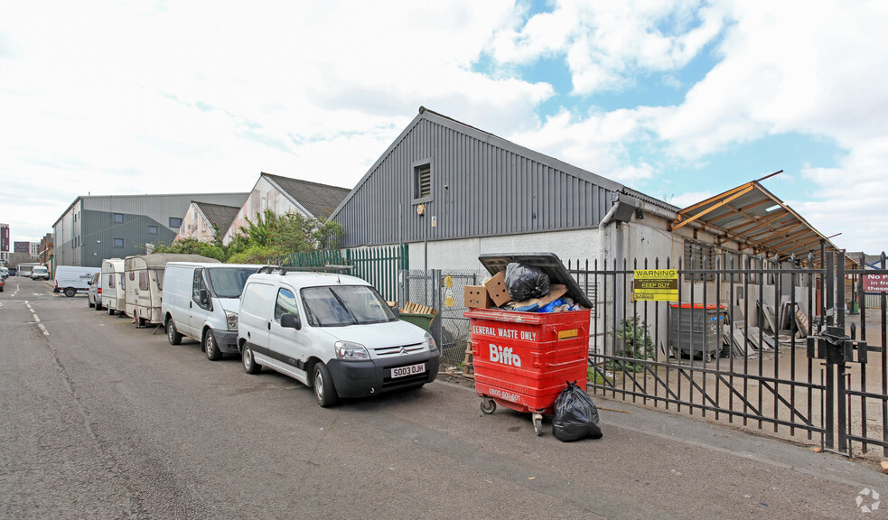 52-56 Standard Rd, London for rent - Building Photo - Image 3 of 11