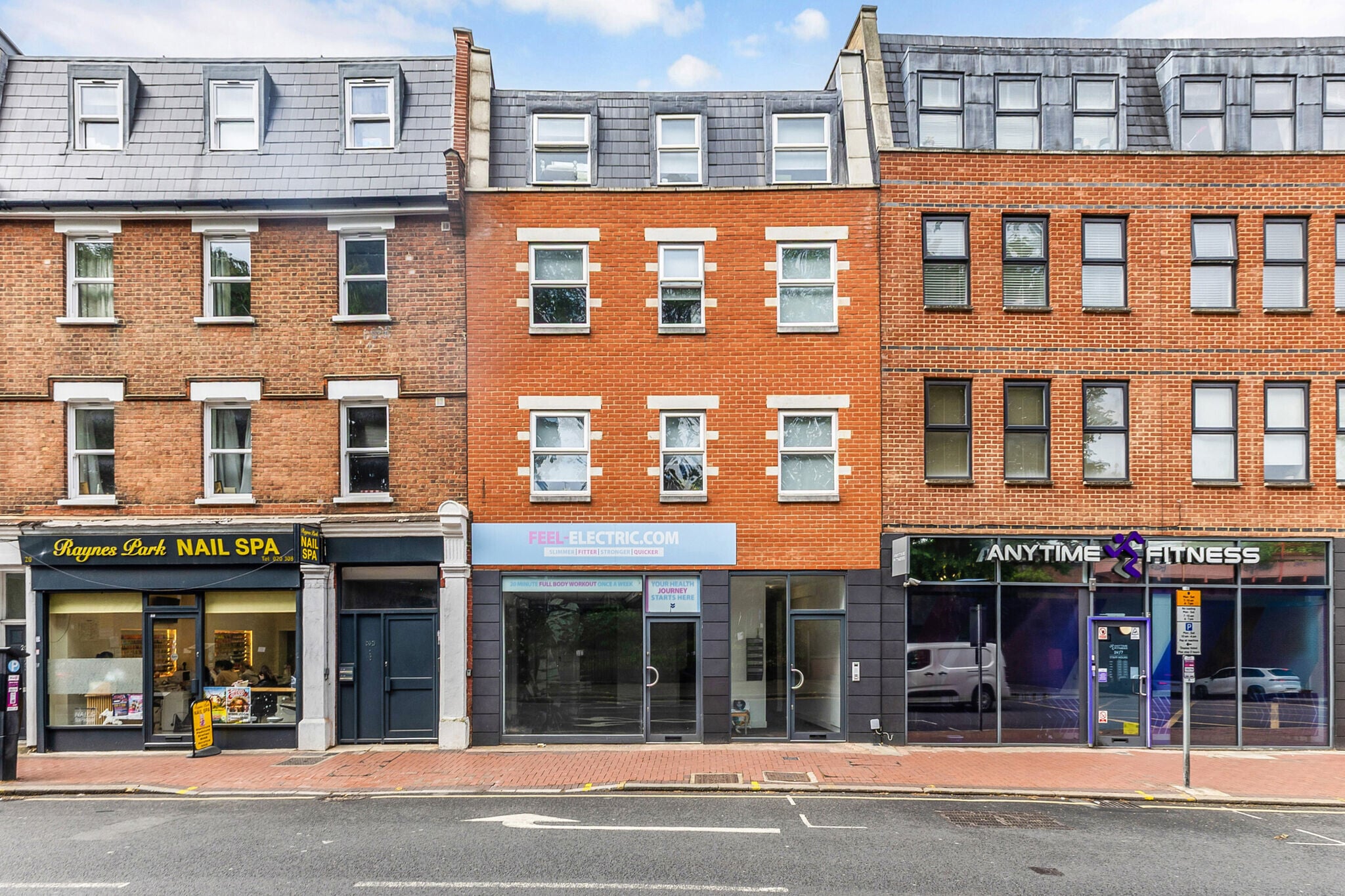 18 Coombe Ln, London to rent Primary Photo- Image 1 of 5