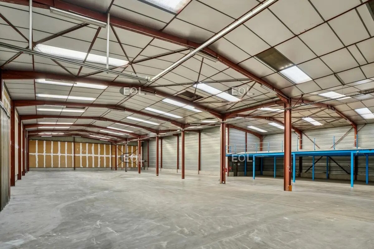 Light Industrial in Aubervilliers to rent Building Photo- Image 1 of 14