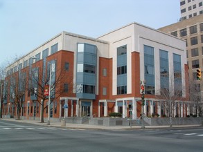 100 Market St, Harrisburg, PA for rent Building Photo- Image 1 of 4