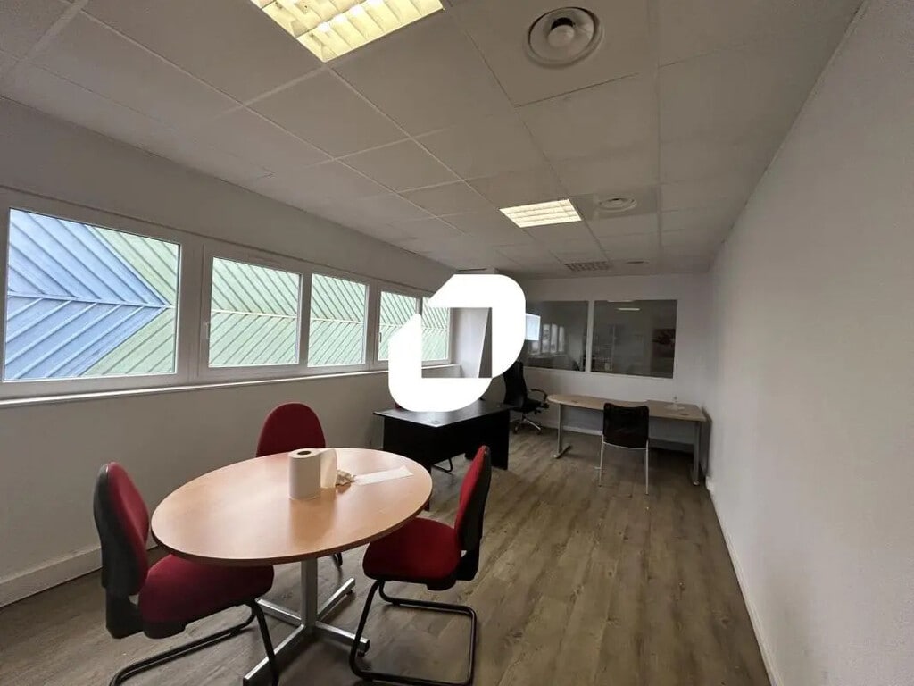 Location Bureaux 32 m² à 680 m² - Photo 1