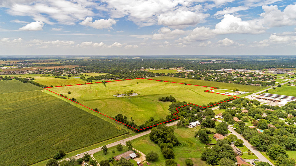 1111 State Park Rd, Lockhart 78644 UK