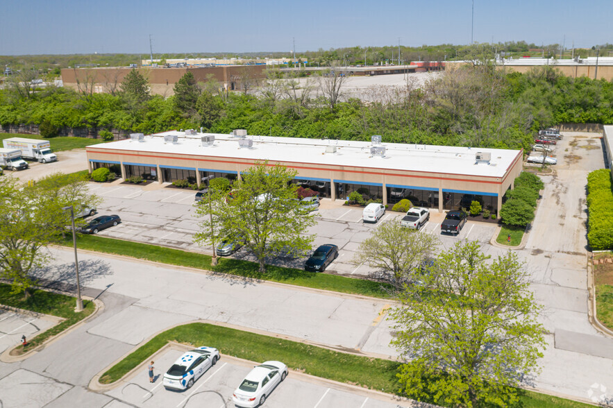 9570-9588 Marion Rdg, Kansas City, MO for rent - Aerial - Image 3 of 6