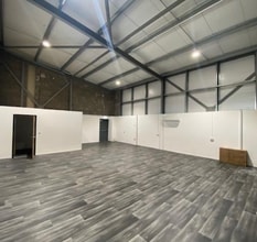 81 Glendoune St, Girvan to rent Interior Photo- Image 1 of 4