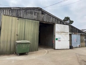 Greys Green, Rotherfield Greys to rent Building Photo- Image 1 of 3