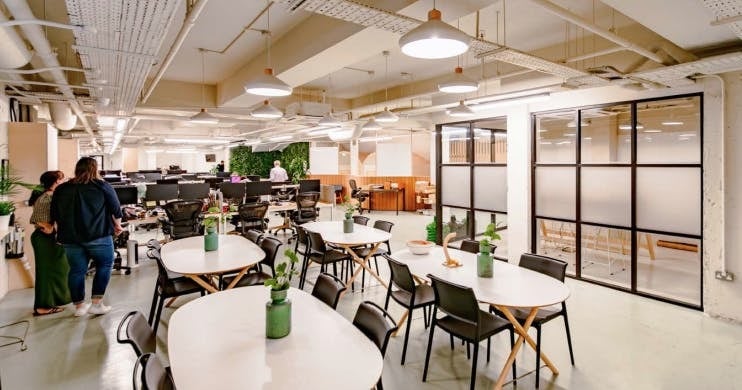 Commercial Rd, Bournemouth to rent Interior Photo- Image 1 of 10