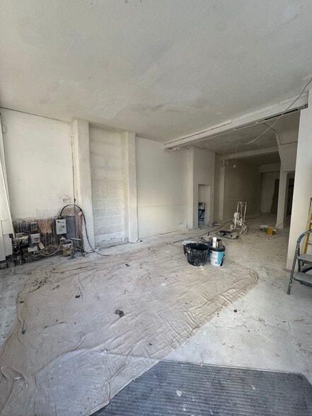 141 St Johns Hl, London to rent - Building Photo - Image 3 of 3