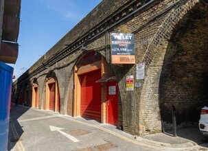 284-304 Jewell St, London to rent Interior Photo- Image 2 of 2