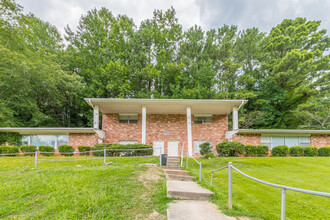 968 Sexton Dr, Stone Mountain, GA for sale Building Photo- Image 1 of 1