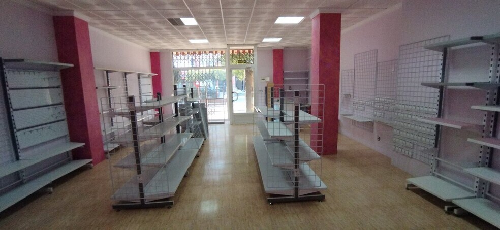 Retail in Calasparra, Murcia for sale - Interior Photo - Image 2 of 8