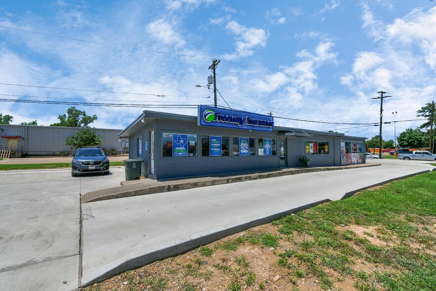 1400-1402 S Texas Ave, Bryan, TX for sale - Building Photo - Image 3 of 18