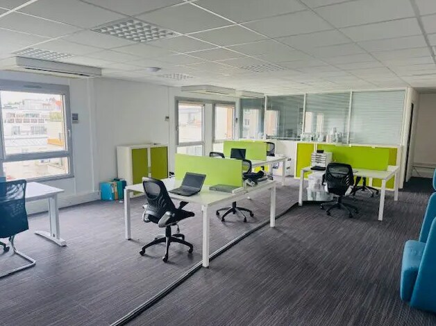 110 Rue Jules Guesde, Levallois-Perret for sale Interior Photo- Image 1 of 5