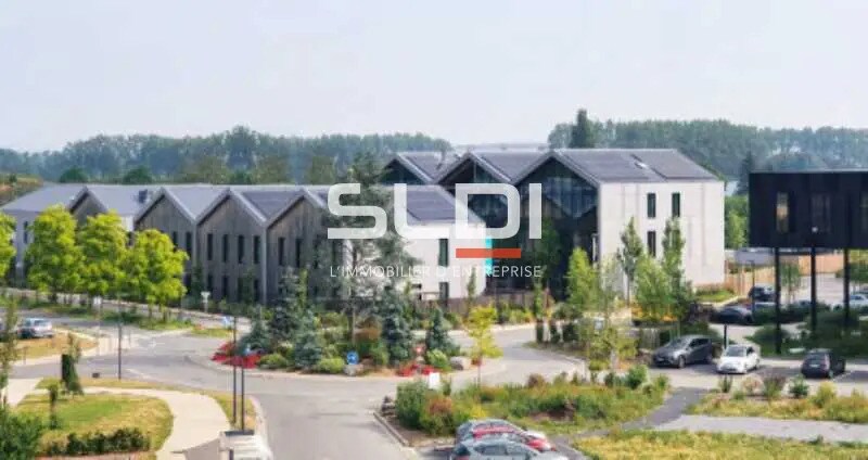 Retail in Genas to rent - Building Photo - Image 2 of 9