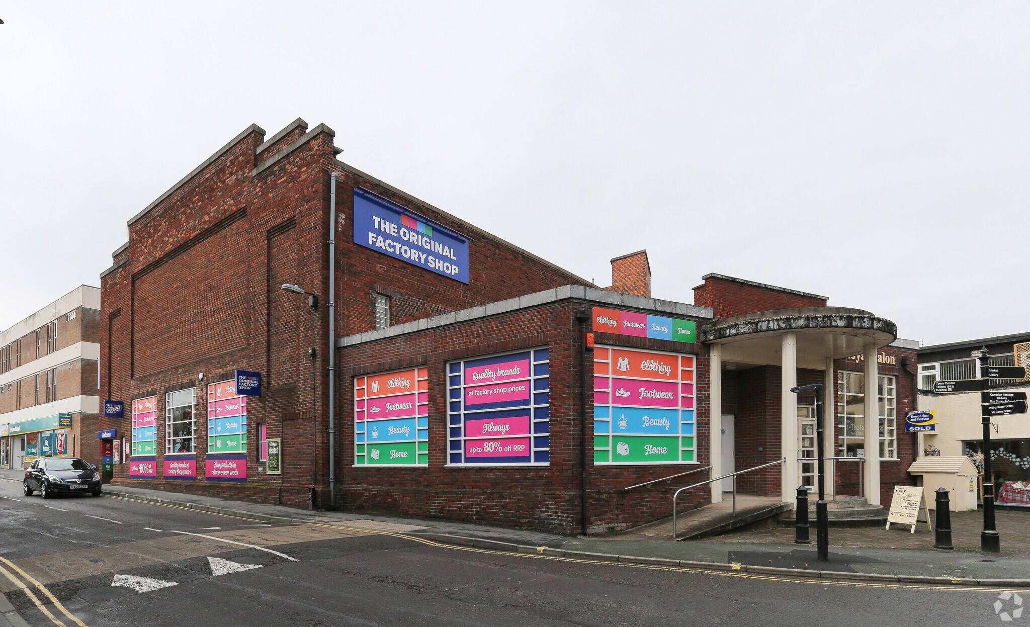 English Walls, Oswestry for sale Primary Photo- Image 1 of 1