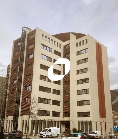 Office in Grenoble to rent - Building Photo - Image 1 of 8
