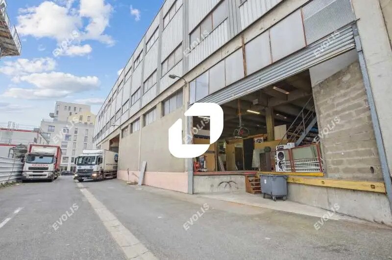 Light Industrial in Ivry-sur-Seine to rent Building Photo- Image 1 of 29
