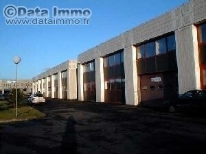 Light Industrial in Herblay-sur-Seine to rent Building Photo- Image 1 of 7