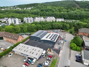 Alamein Rd, Swansea to rent Building Photo- Image 1 of 2