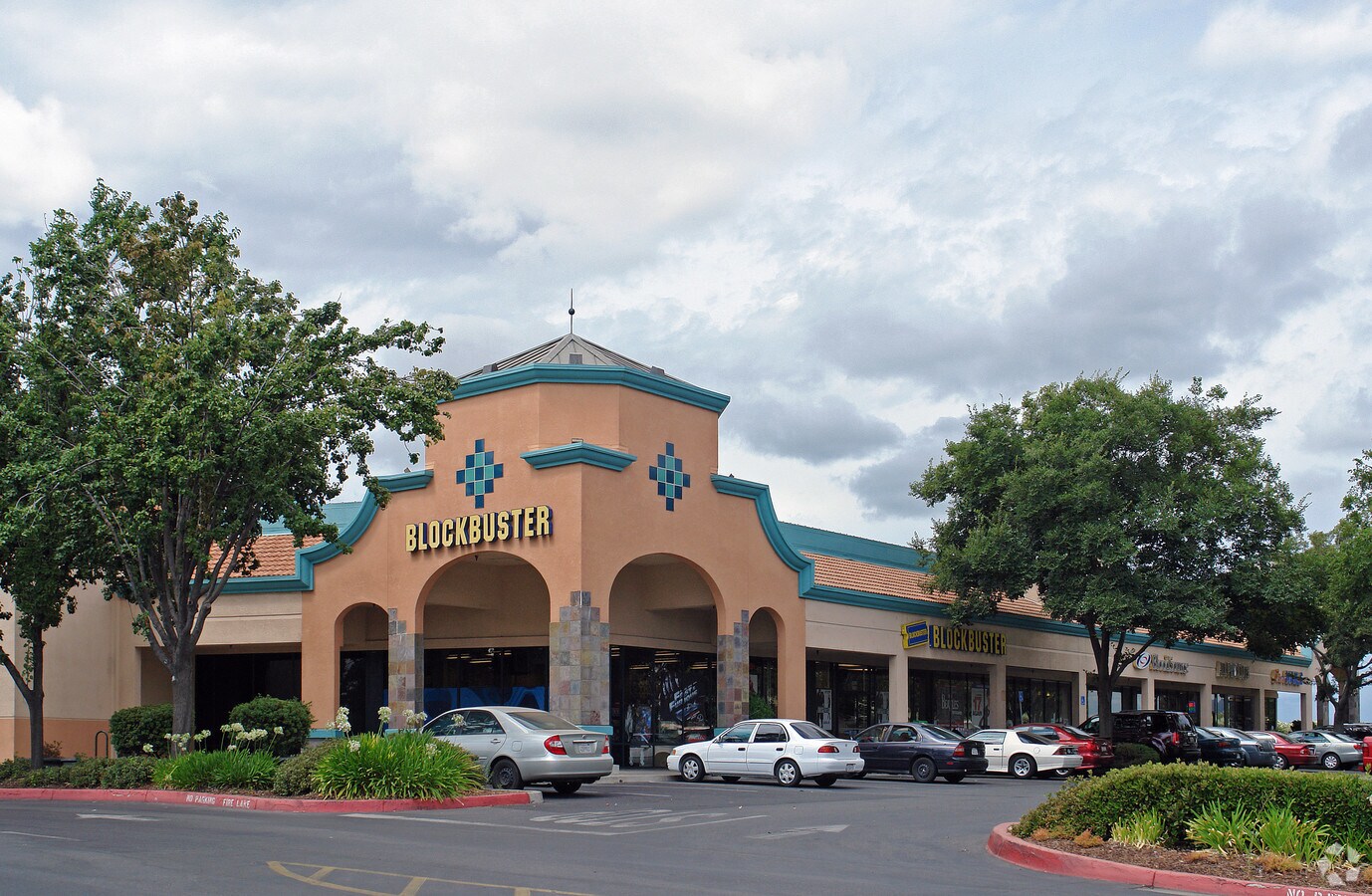 1282 Stabler Ln, Yuba City 95993 UK