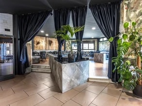 Retail in Montornès del Vallès, Barcelona to rent Interior Photo- Image 2 of 30