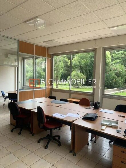Office in Marseille for sale - Interior Photo - Image 1 of 4