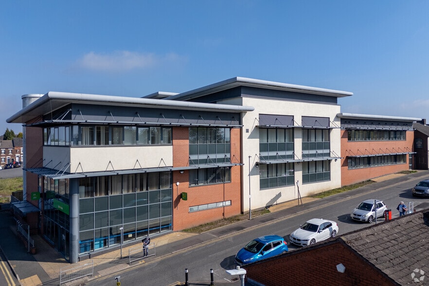 91 Upper Huntbach St, Stoke On Trent for sale - Primary Photo - Image 1 of 1